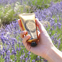 Panier des Sens Hand Cream olive oil glow close-up emphasizes antioxidant nourishment