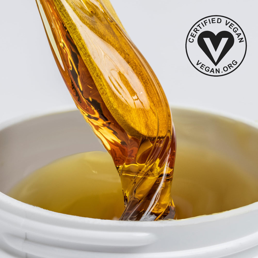 Parissa warm wax application close-up shows precise spread for efficient hair removal.
