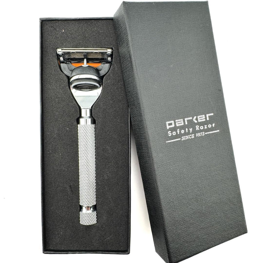 Parker starter-blade-included image showing ready-to-use shaving kit.