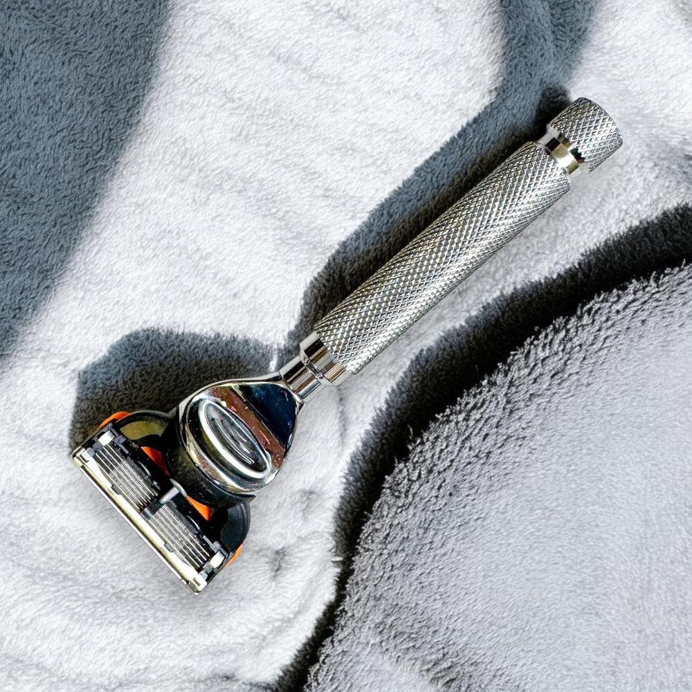 Parker textured-grip close-up showing non-slip hold in wet conditions.