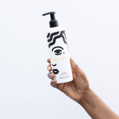 PATTERN Beauty Detangling Nectar bottle pour supports knot release.