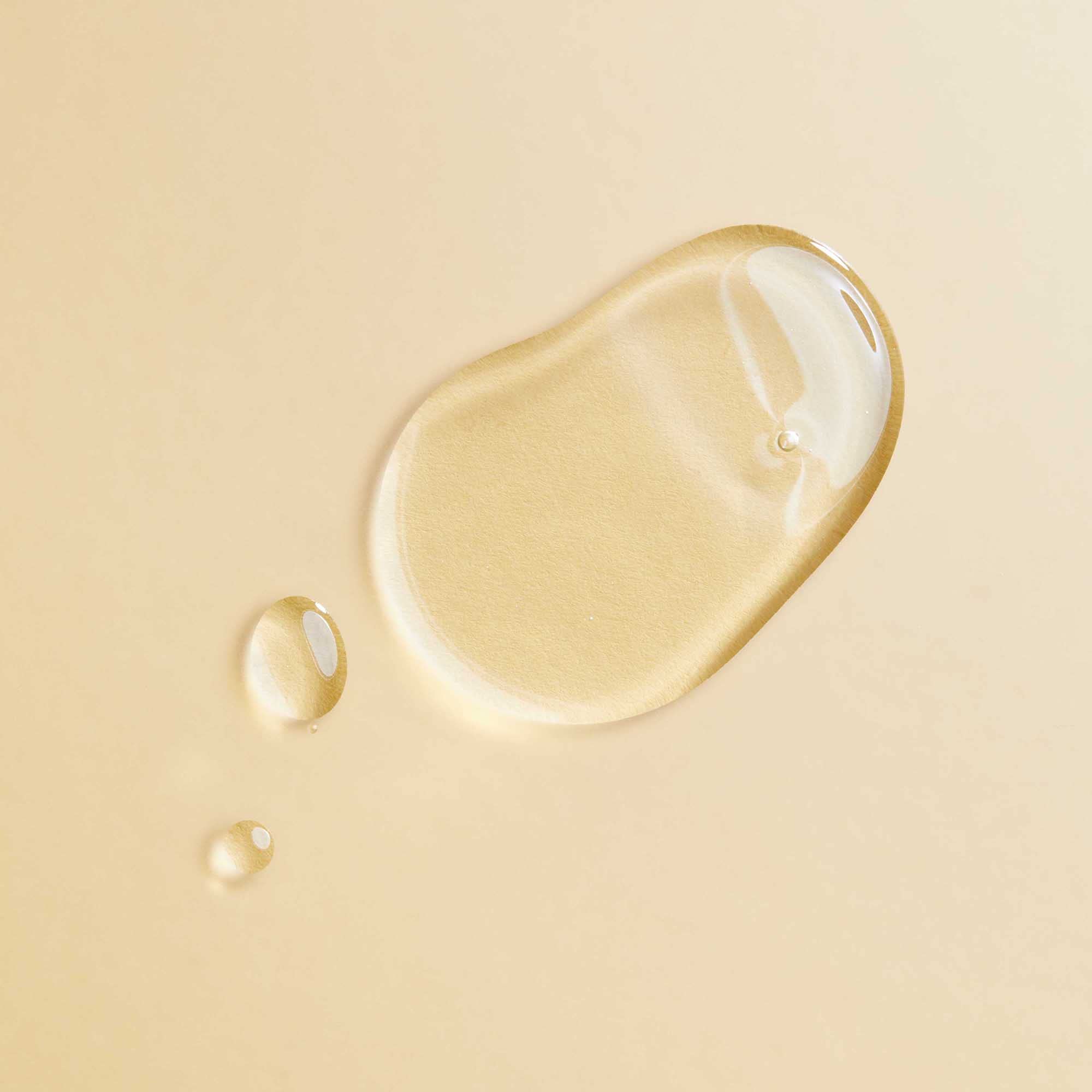 PATTERN lavender oil drop evokes calming scent while nourishing strands