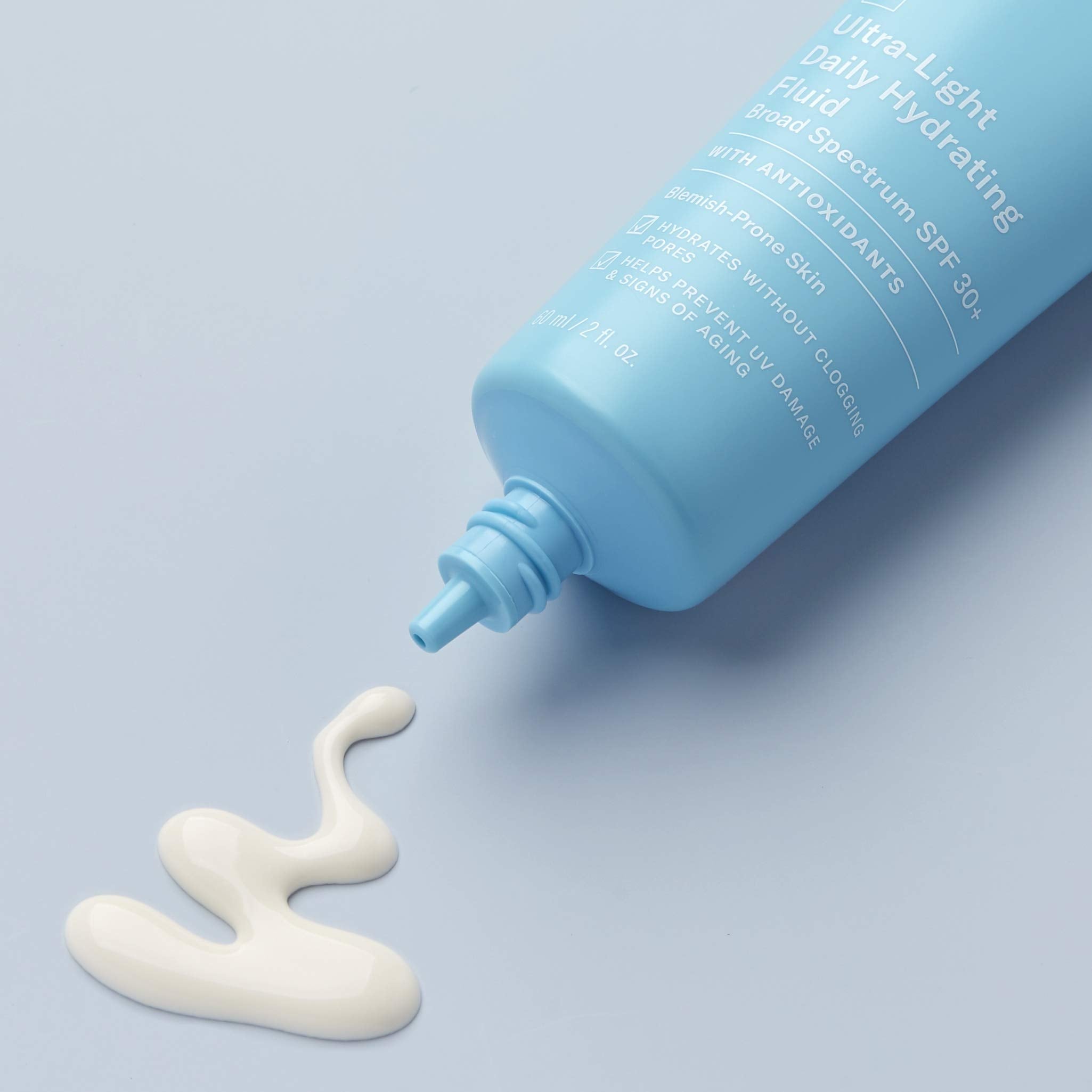 Paula's Choice CLEAR Ultra-Light SPF 30 packaging image conveys fragrance-free antioxidant protection.