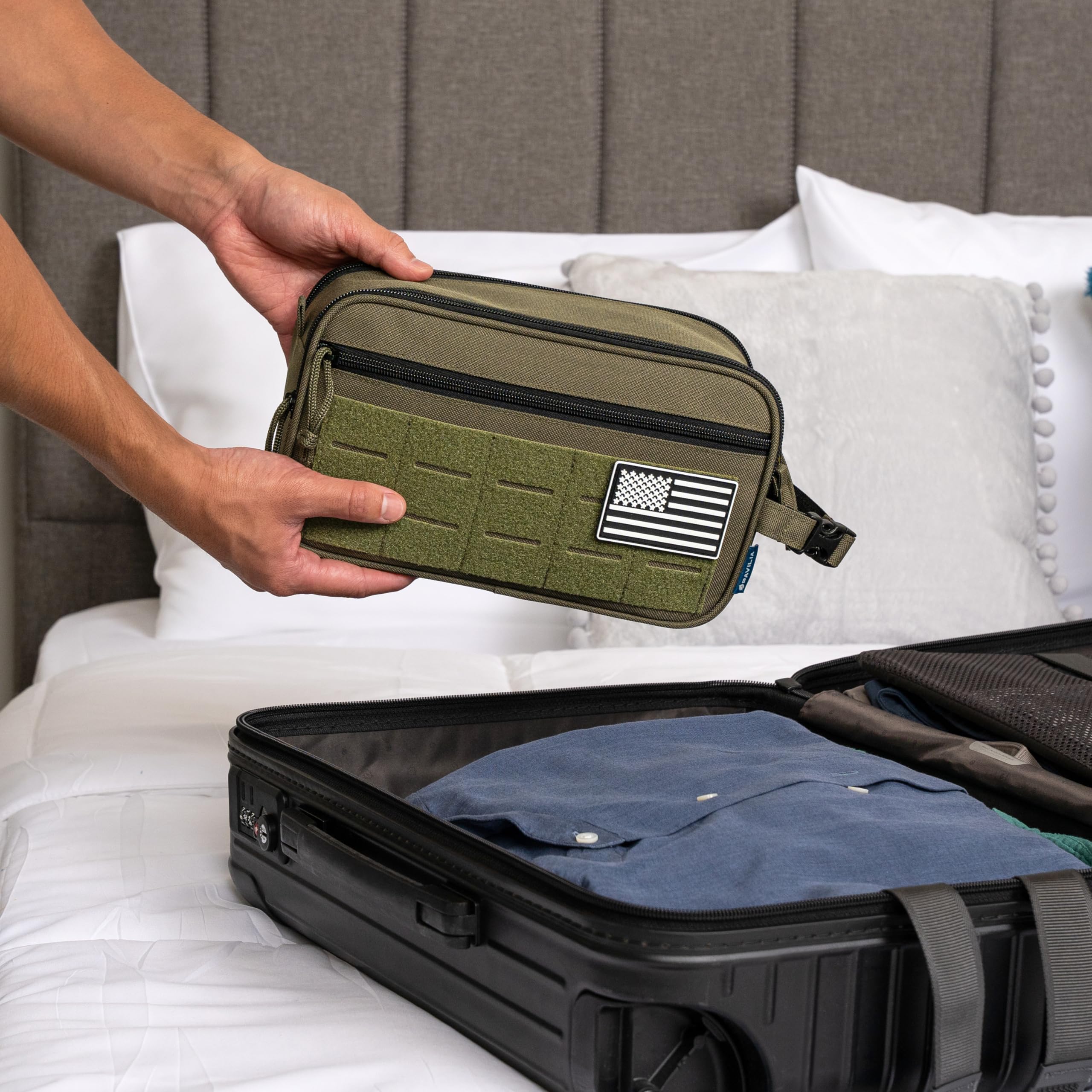 PAVILIA Tactical Toiletry Bag olive easy-carry handle for quick grab-and-go