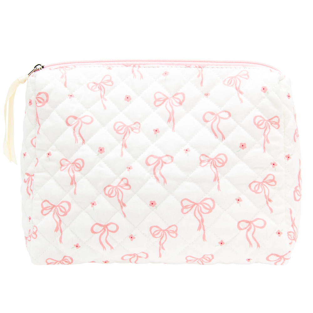 PAZIMIIK quilted makeup bag exterior highlights luxury stitching for stylish travel.
