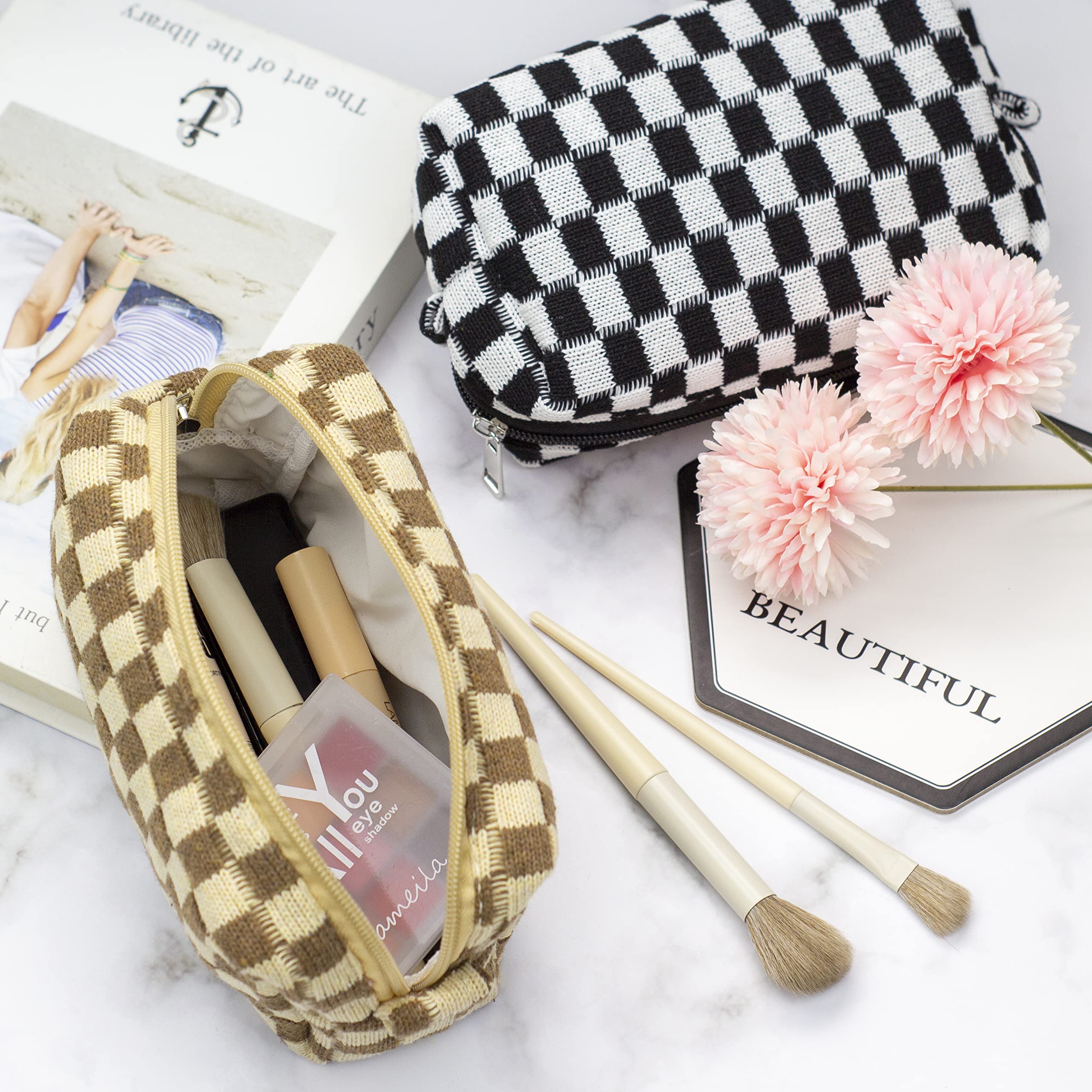 PAZIMIIK checkered makeup bag open with secure top zipper