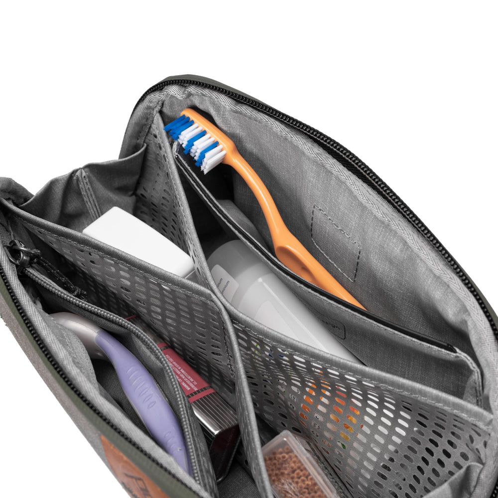 Peak Design Small Wash Pouch Sage magnetic toothbrush pocket provides hygienic storage