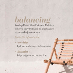 Pearlessence Rosehip Balancing Oil dropper emphasizes easy daily moisturization.