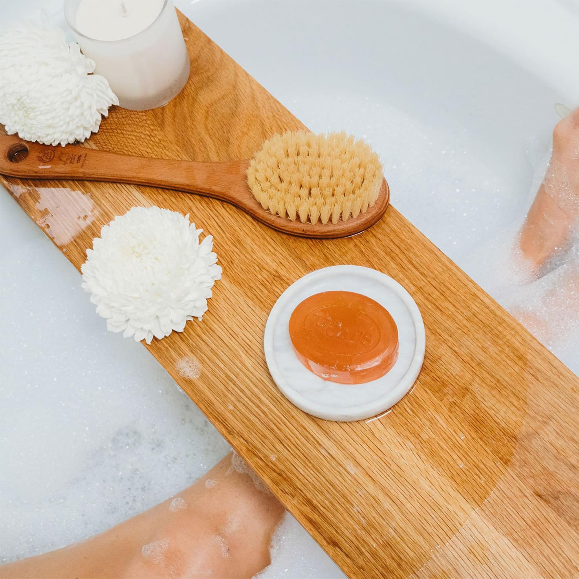 Pears Soap glow and moisture ritual image for daily moisturizing routine.