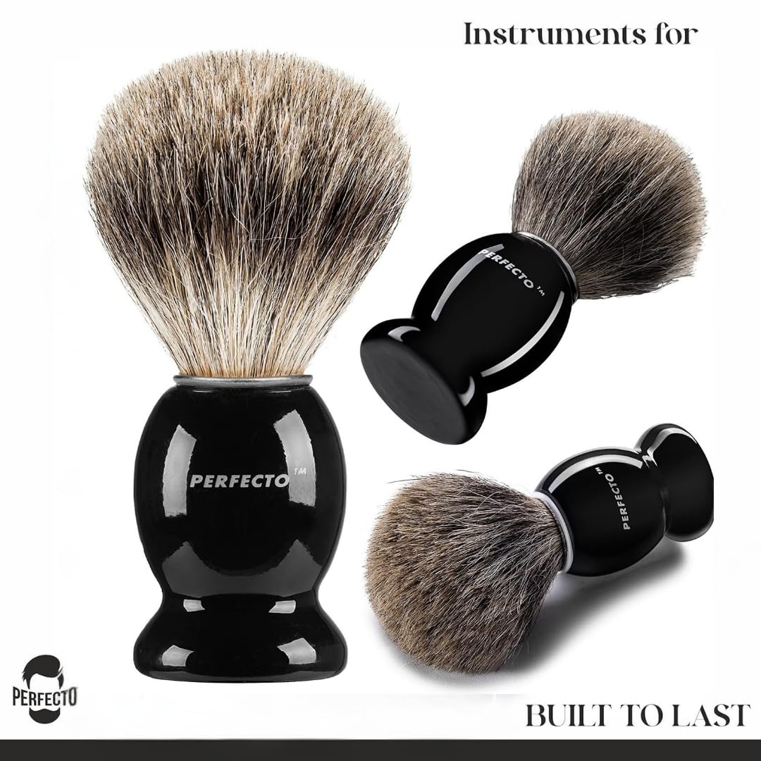 Perfecto wooden handle adds a luxurious feel and barbershop vibe.