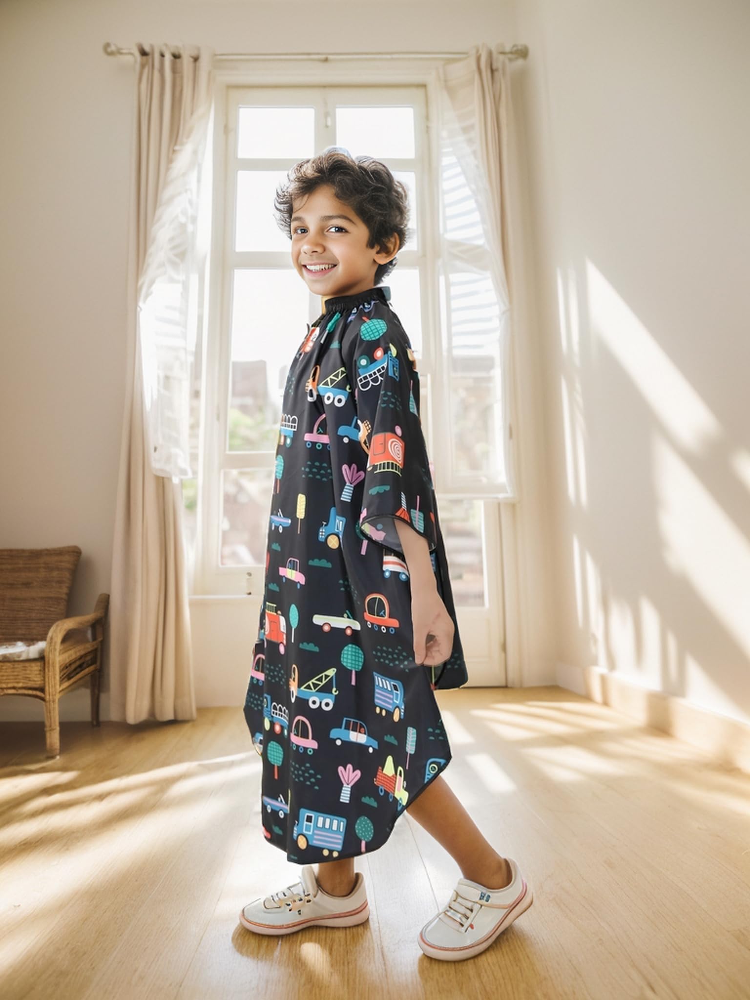 Perfehair Kids Cape Easy Clean—quick wipe-down surface for quick cleanup.