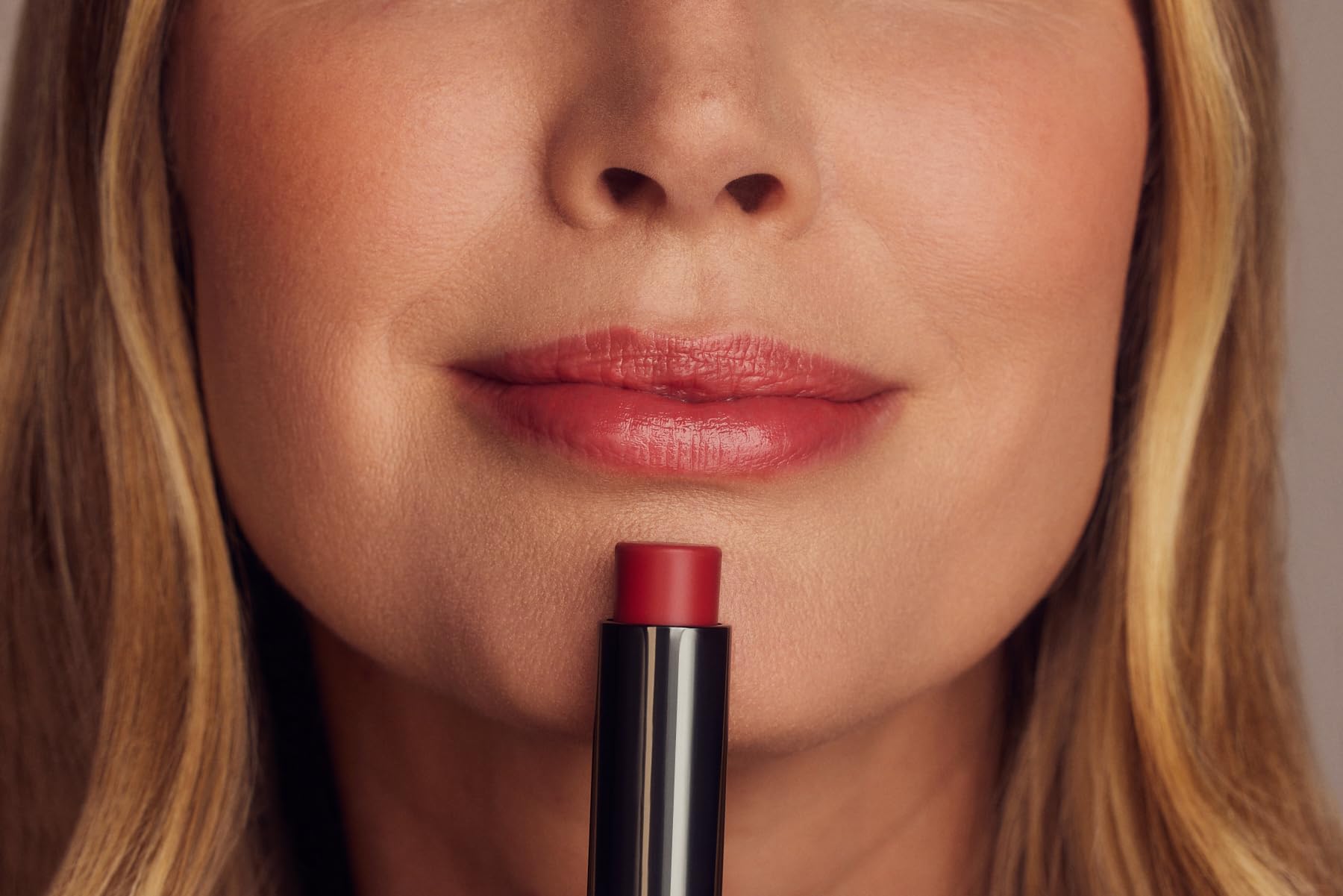 Perricone MD No Makeup Lipstick Berry packaging shows premium branding and travel-ready convenience