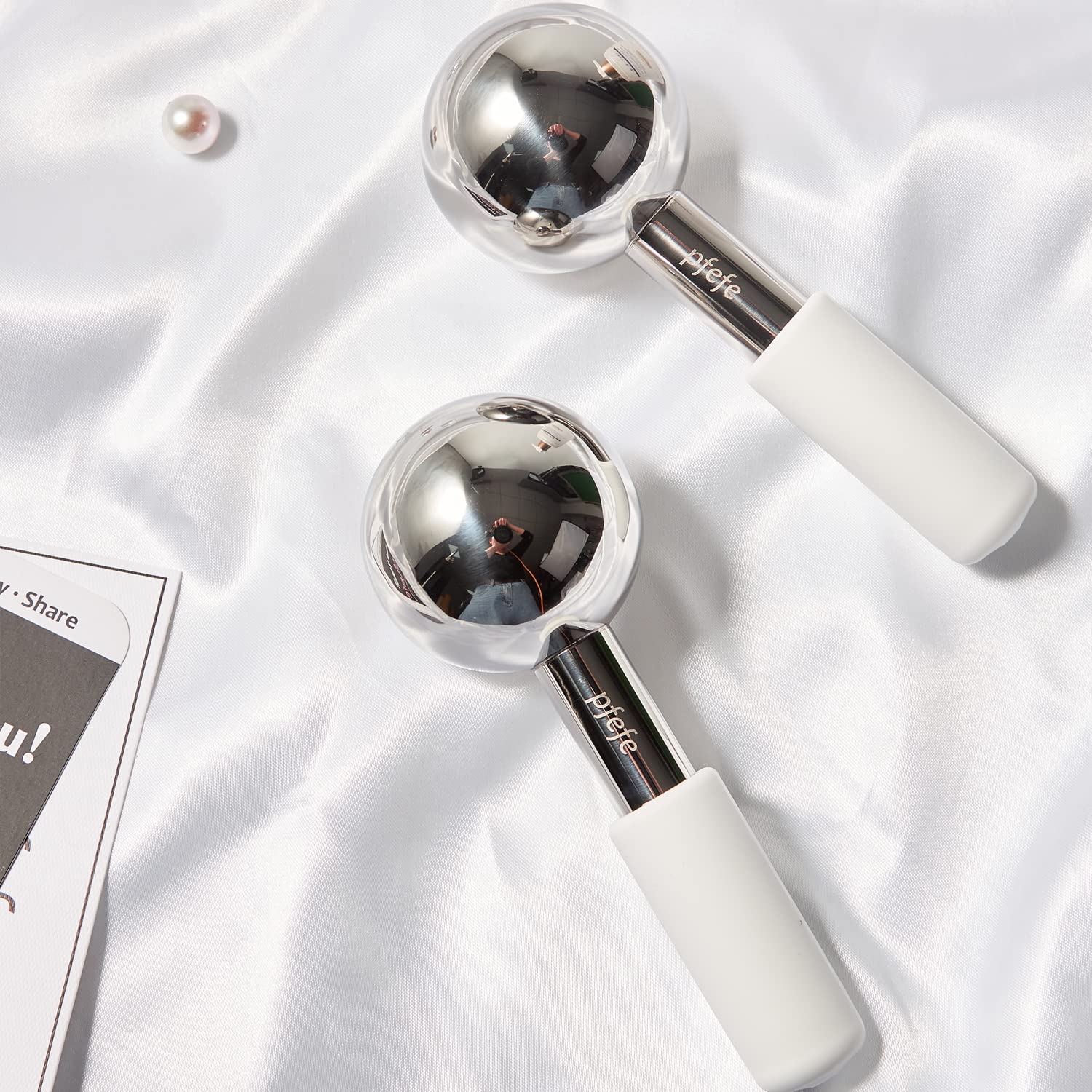 pfefe packaging bag keeps ice globes organized for travel
