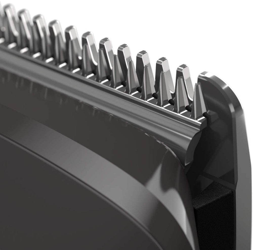 Philips Multi Groomer 8000 Series storage bag keeps kit organized