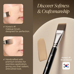 Piccasso 163 Foundation Brush delivers a flawless finish with strong product adherence.