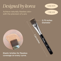 Piccasso 163 Foundation Brush soft synthetic bristles for a smooth finish.
