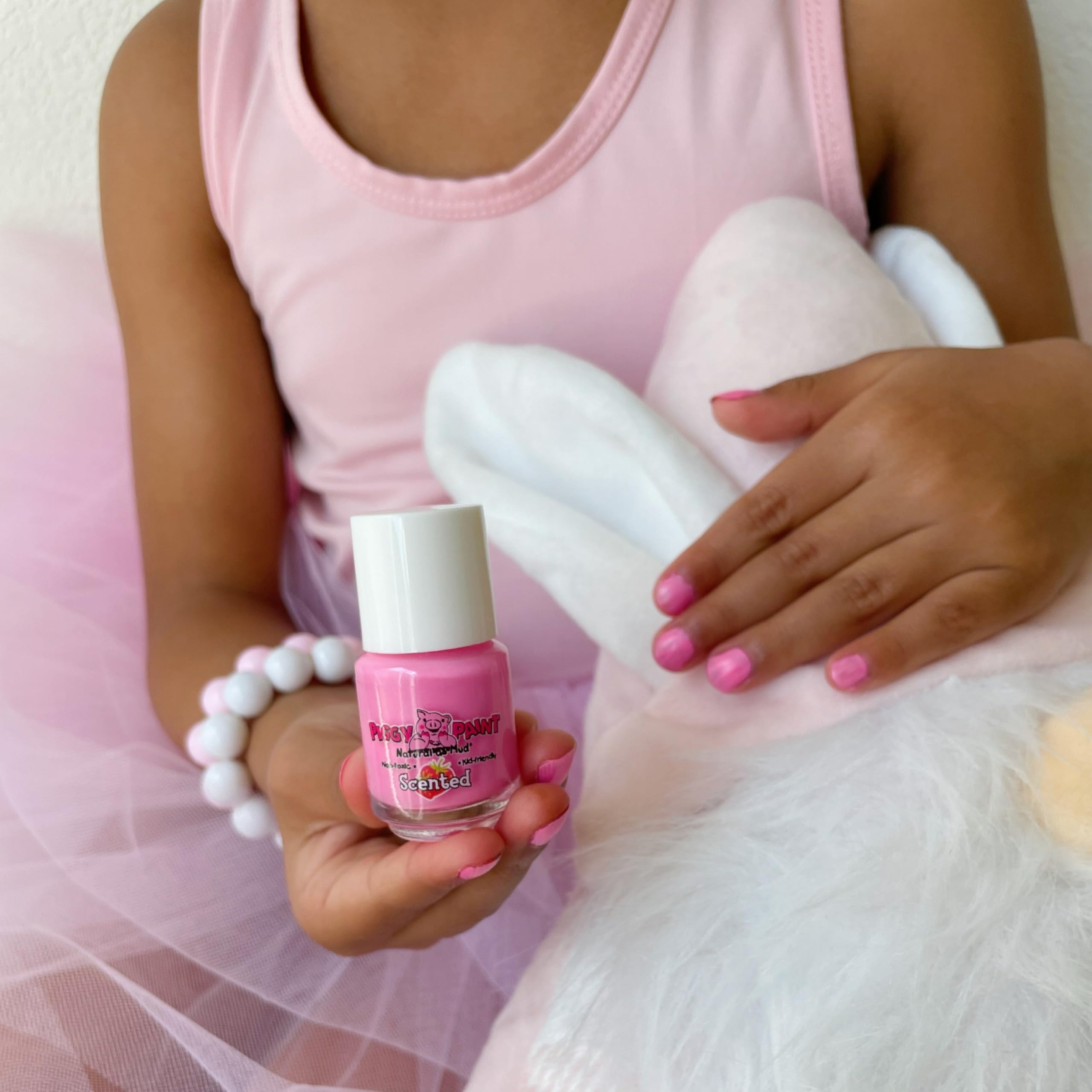 Closeup of bottle label highlighting non-toxic, safe-for-kids claim.