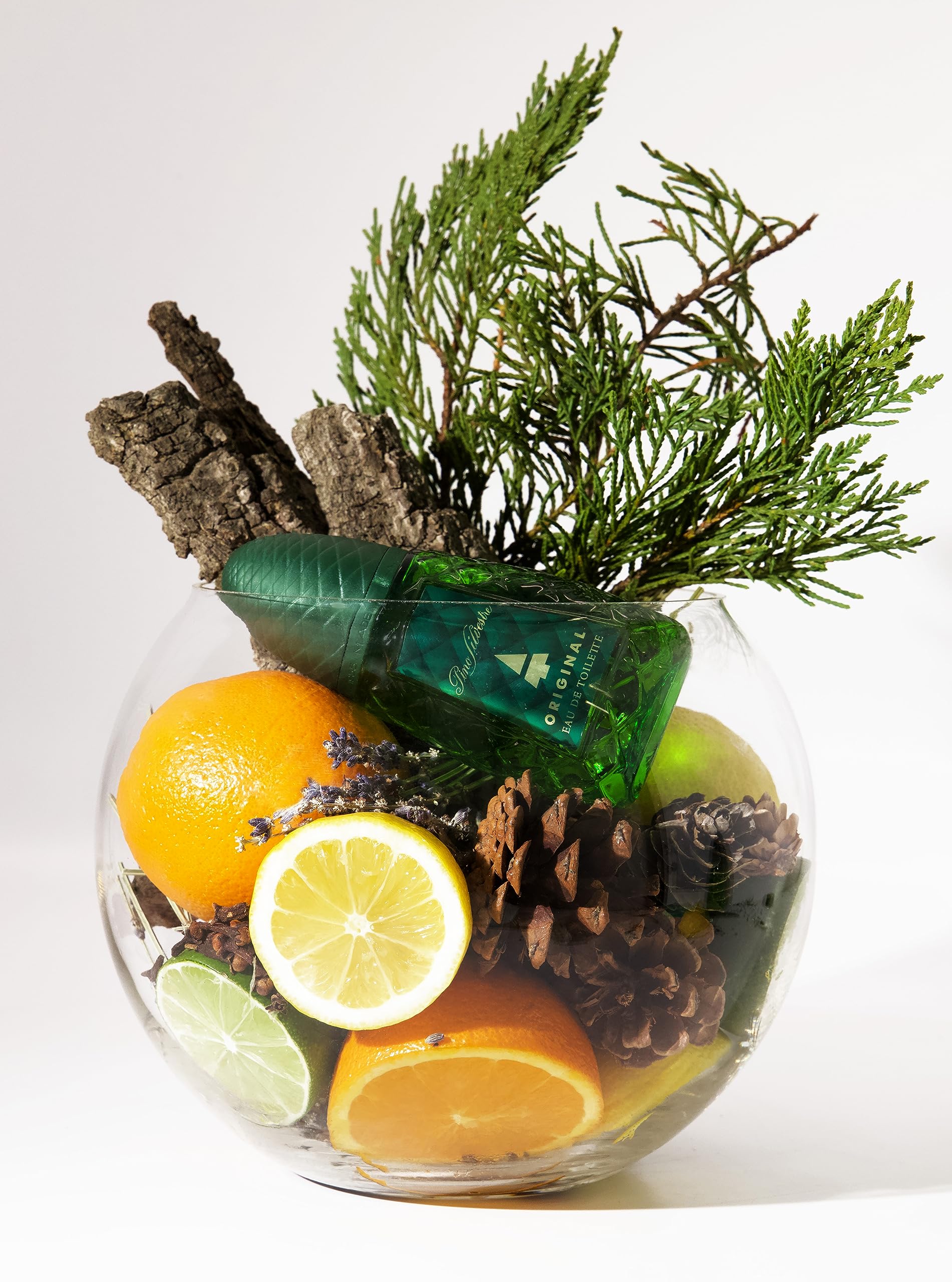Pino Silvestre Original heart and base notes pine and thyme give outdoorsy depth.