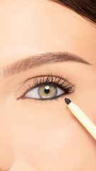 Pixi Eye Define Waterline retractable design tip for easy application.
