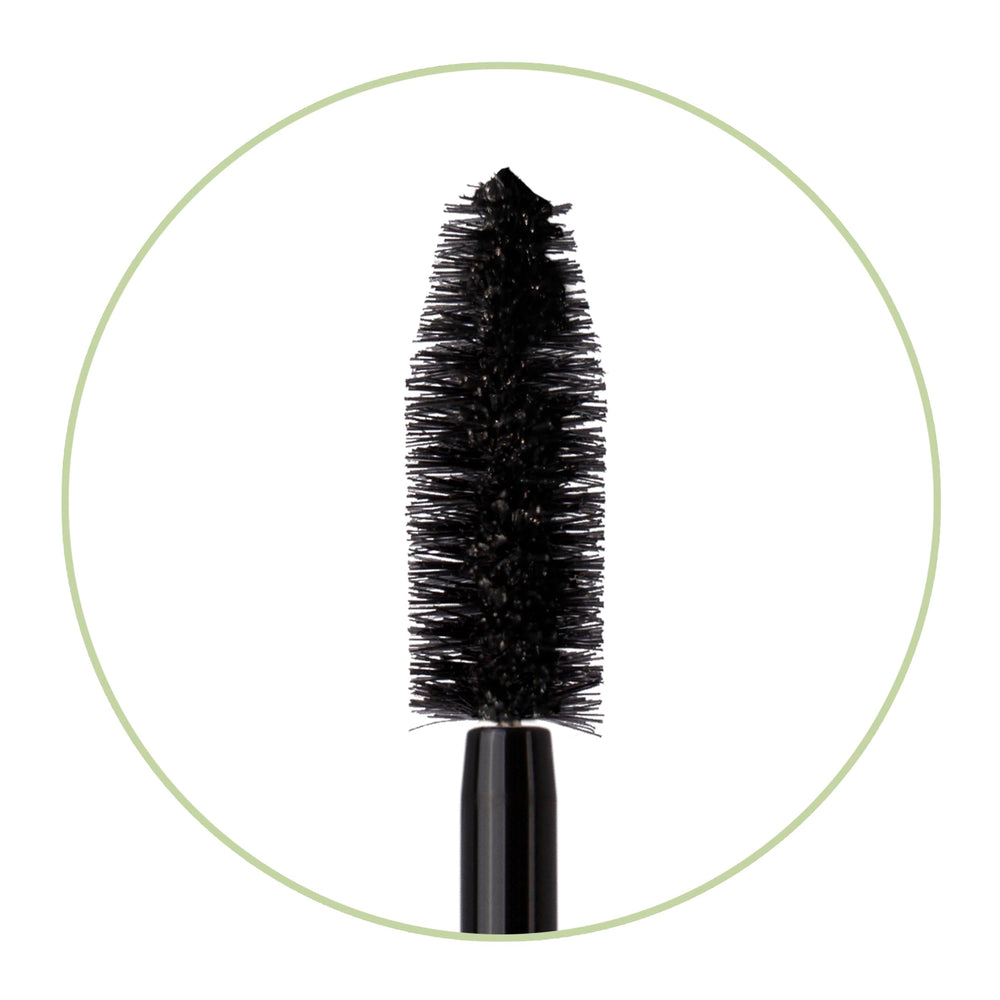 Pixi Large Lash Mascara brush detail shows oversized brush for drama