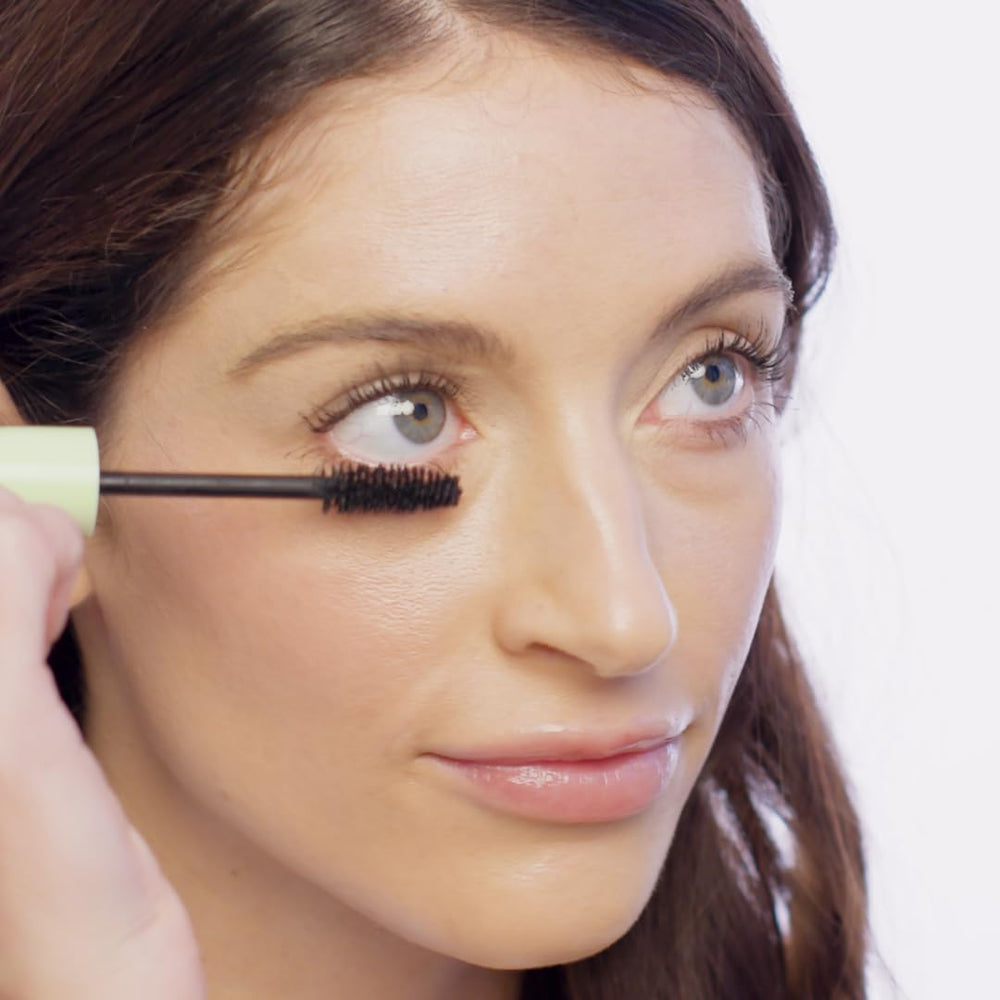 Pixi Large Lash Mascara vitamin E panthenol nourishes lashes