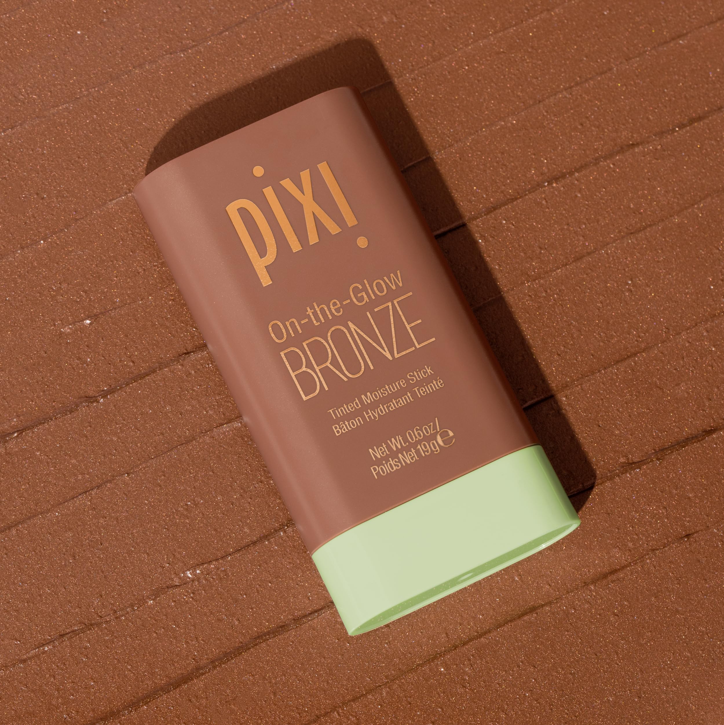 Pixi On-the-Glow Bronze BeachGlow packaging for portability