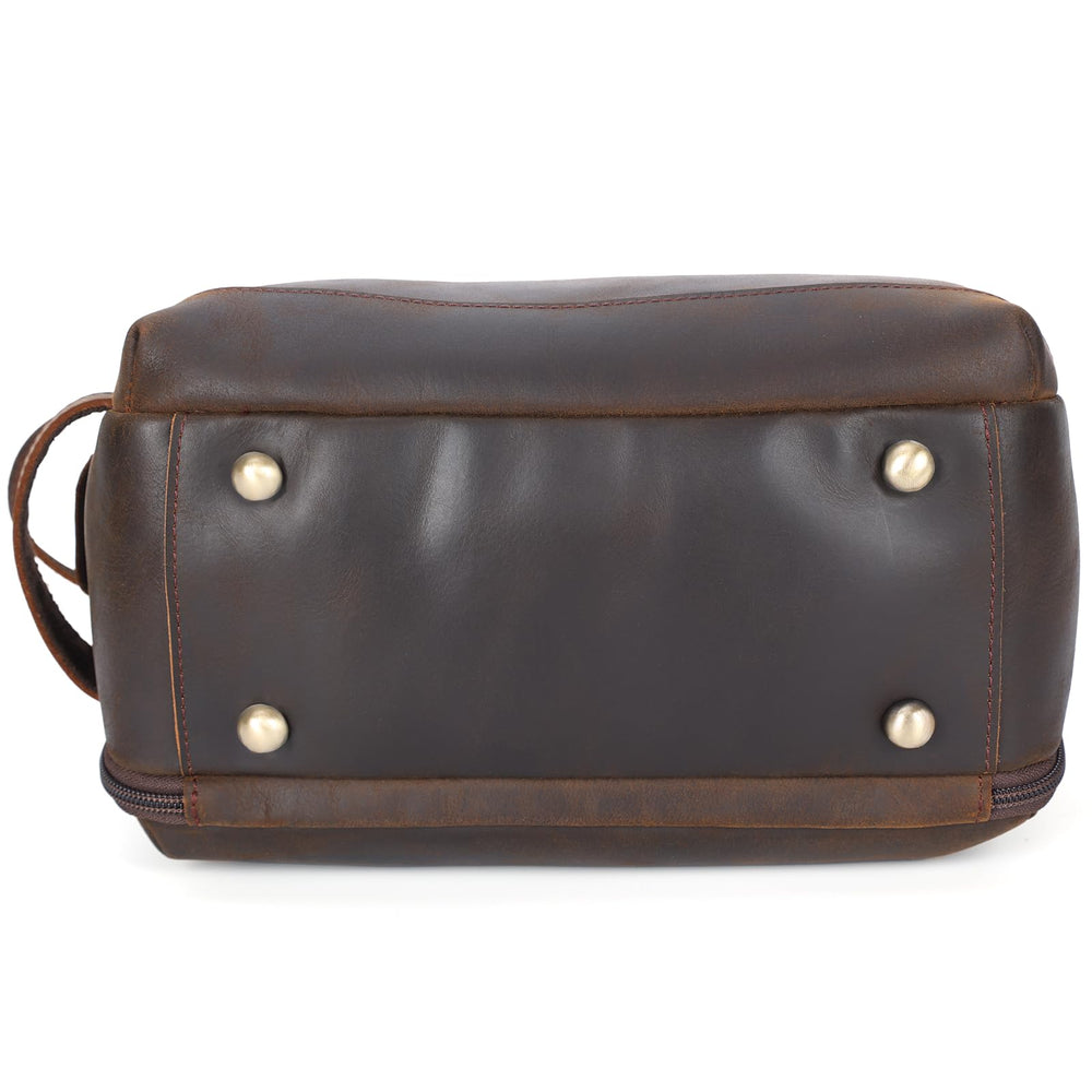 Polare Original large-capacity travel kit fits toiletries and more.