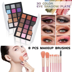 Pomcral All In On Makeup Kit mascara adds definition with a light, clump-free feel