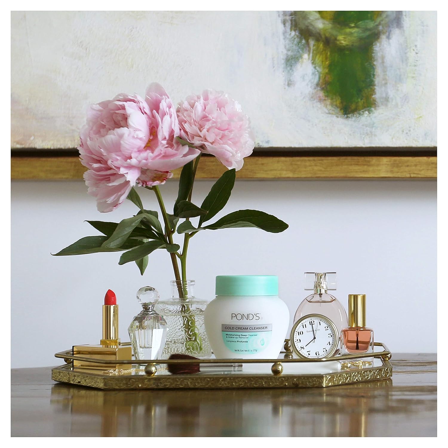 Pond's Cold Cream Cleanser comforts sensitive skin in daily use.