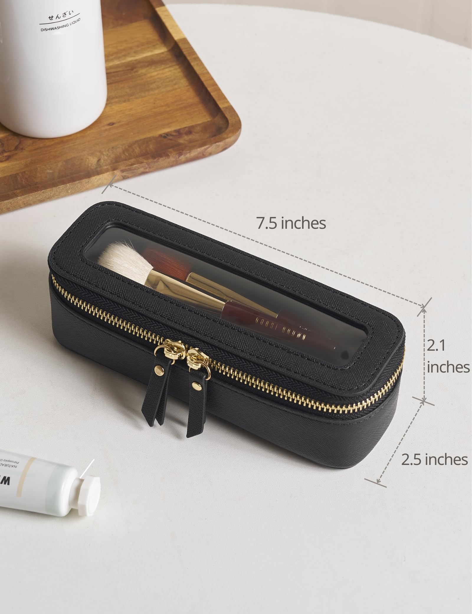 Popvibe on-the-go essential bag keeps small items within reach while traveling