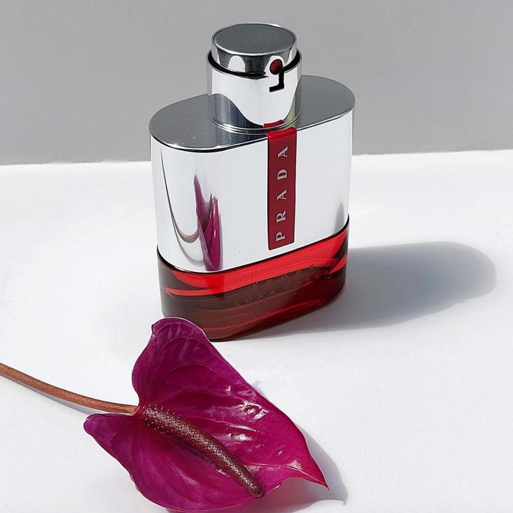 Prada Luna Rossa Sport packaging details highlight texture and premium feel.