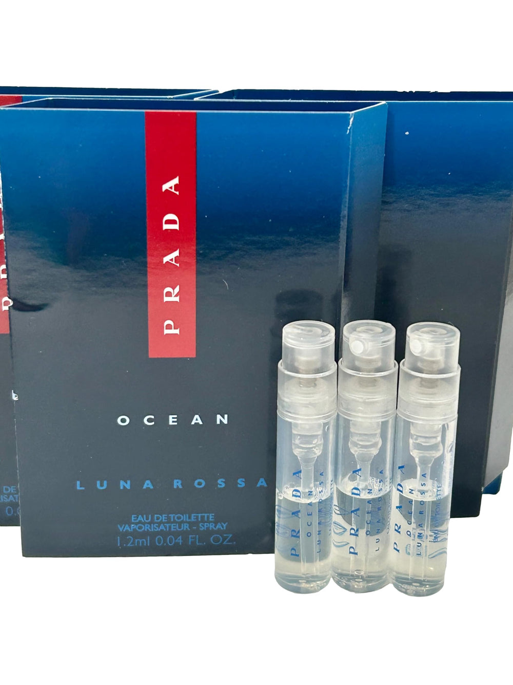 PRADA OCEAN Luna Rossa EDT sample bottle reveals vetiver-patchouli-musk base for masculine longevity.