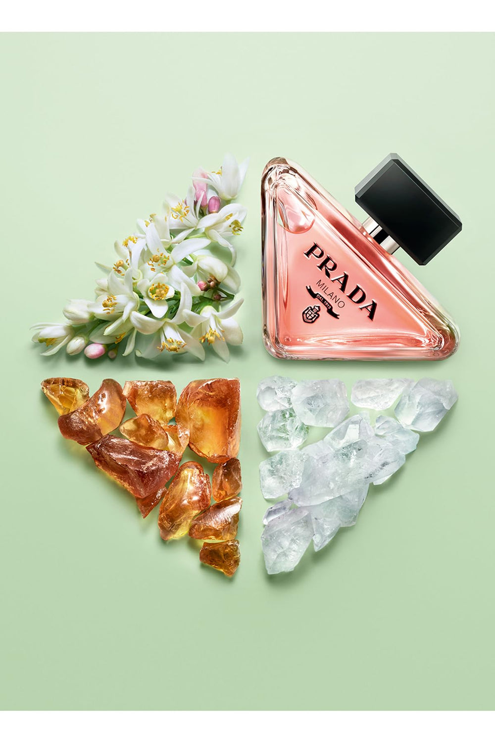 Prada Paradoxe apply spray scene for confident, polished moments.