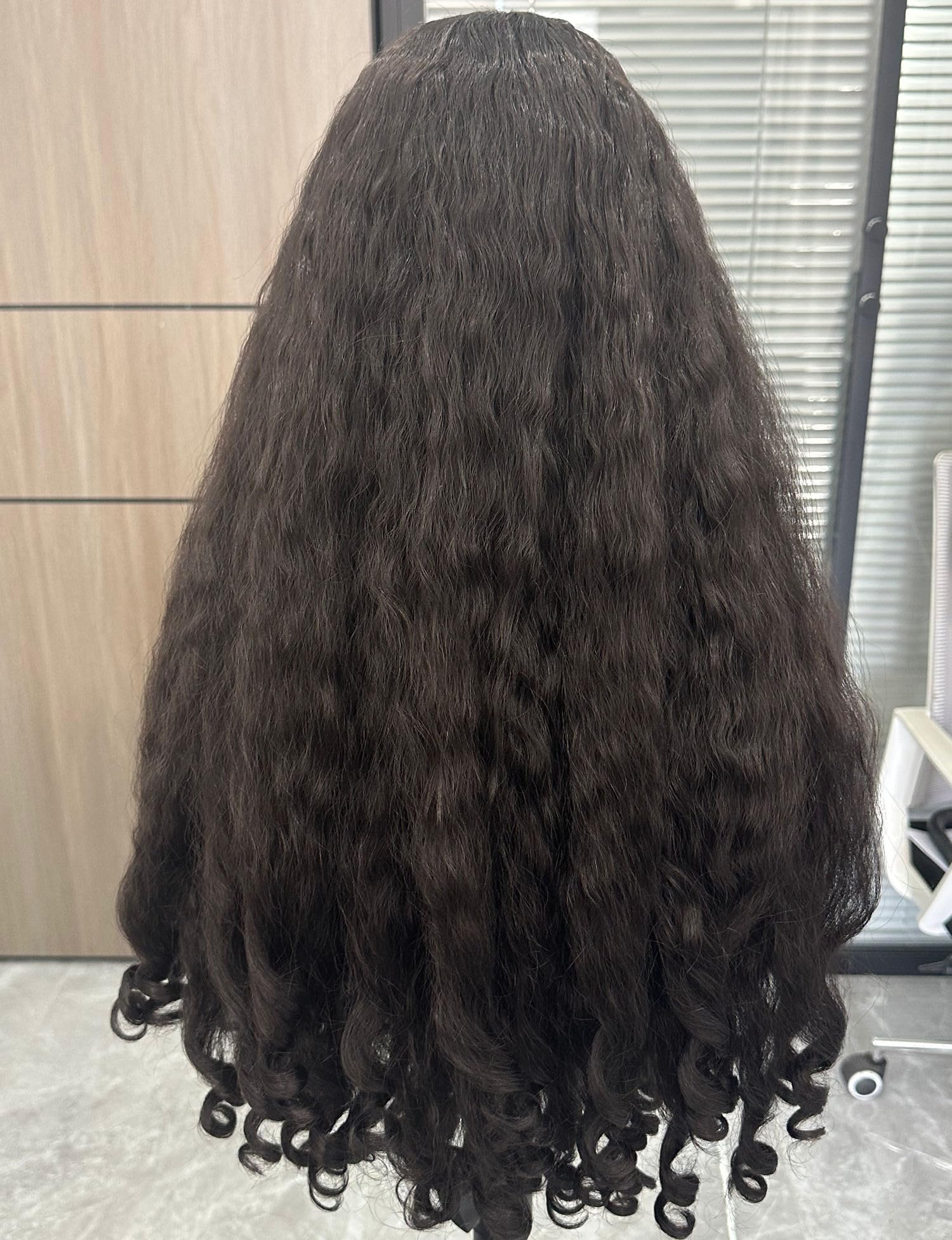 PREMPO Wig-pack image highlights gifting-ready set for quick styling and gifting.