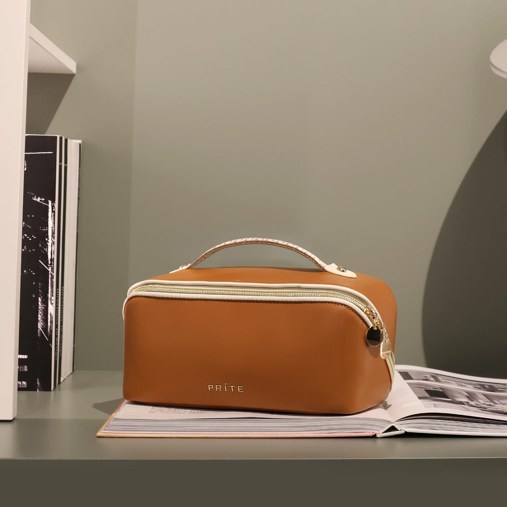 Travel organizer cosmetic bag by Prite serves as a versatile daily essential.
