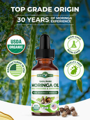 PURA VIDA MORINGA oil texture close-up with rich golden color.