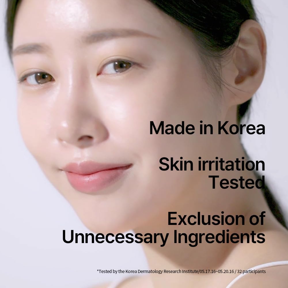 Pyunkang Yul Basic Line Cream Texture Closeup showing soft moisture.