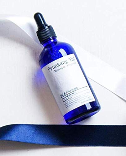 Pyunkang Yul Moisture Serum bottle with Milk Vetch Root and olive oil ingredients