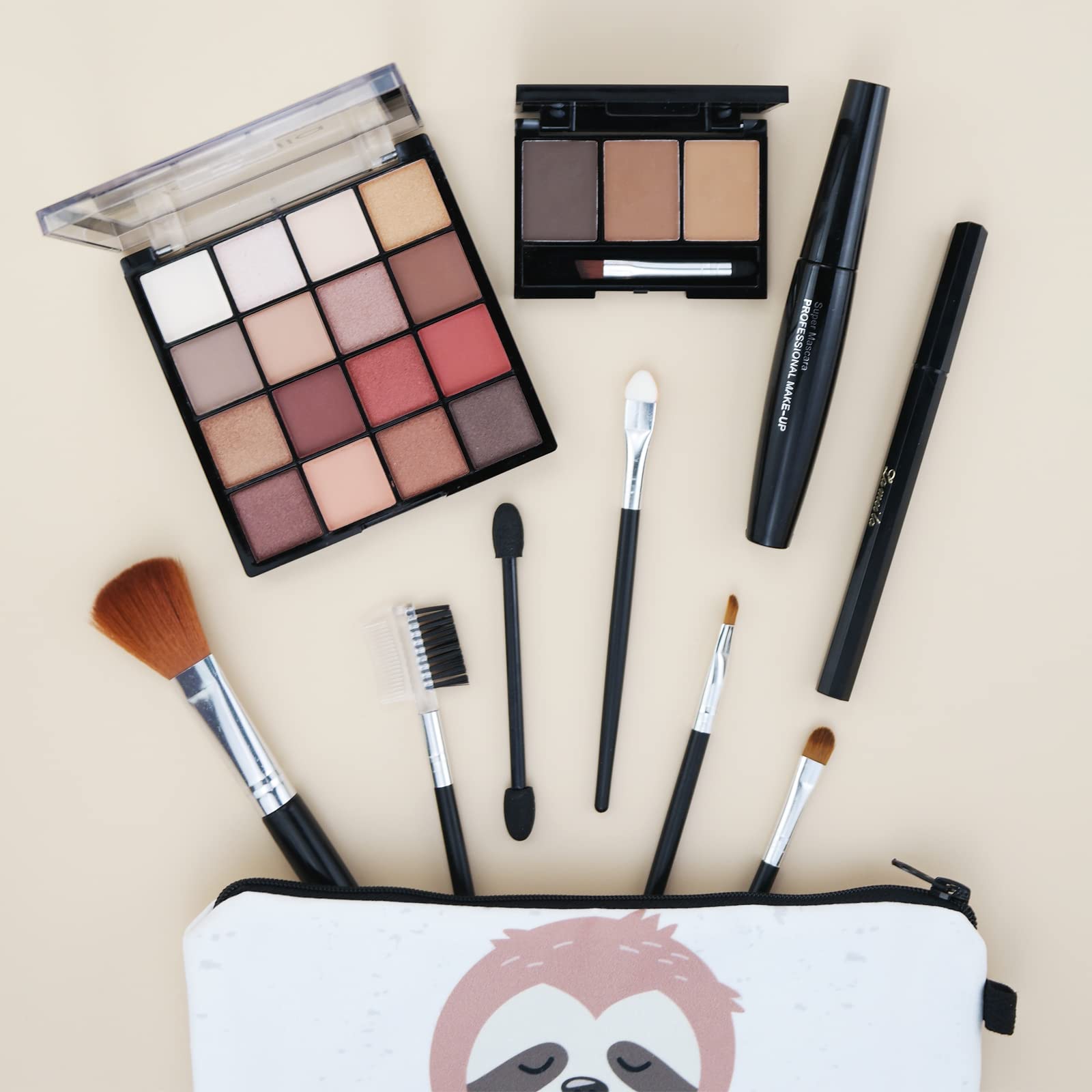 QIONG travel-friendly makeup kit case keeps essentials organized on the go
