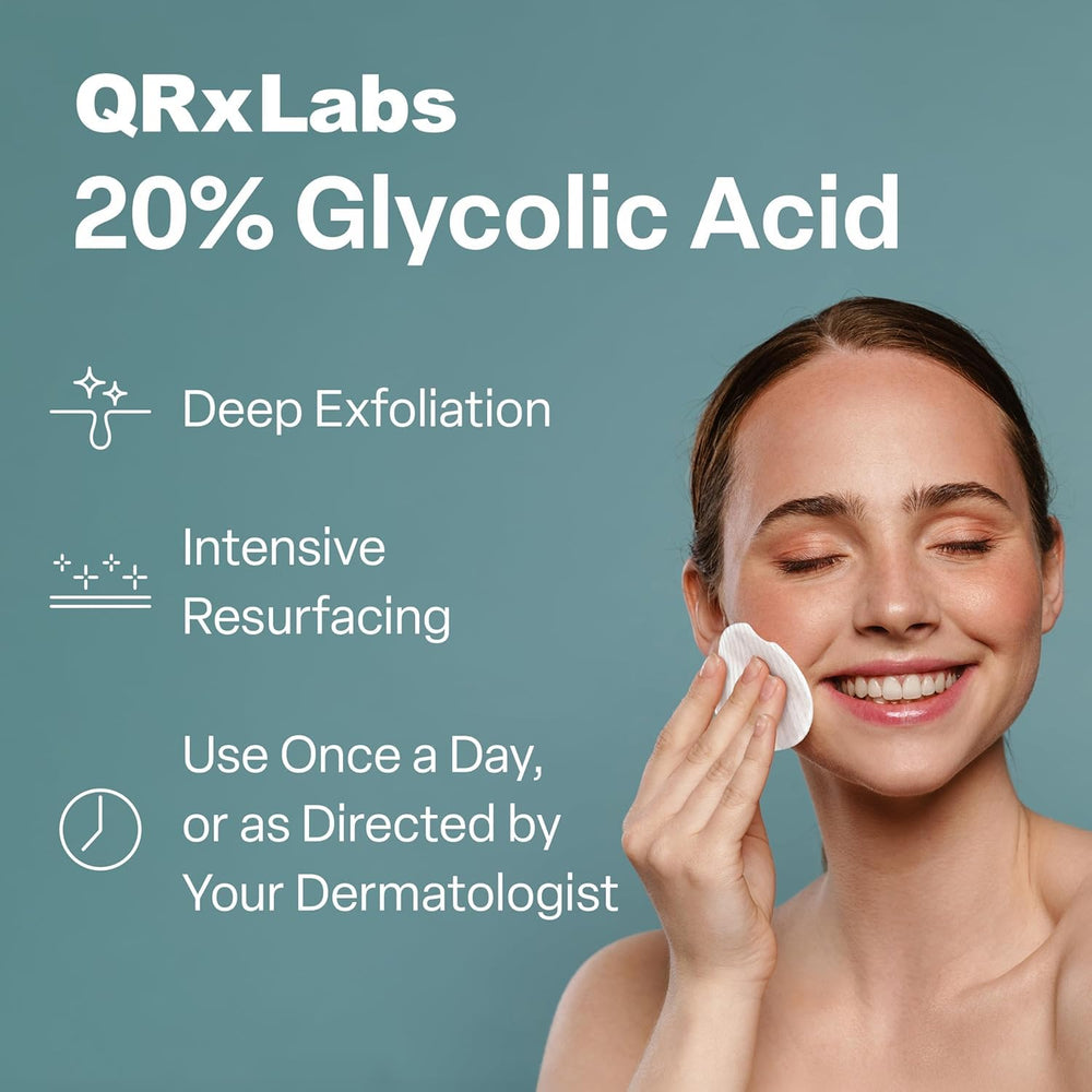 QRxLabs glycolic-acid-20-percent-pads-finger-notch-design close-up for easy one-hand application and control.
