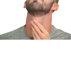 Quality Time beard-neckline shaper features premium 3D engravings.