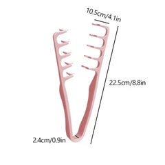 Qyubov Volumizing Texture Comb made from ABS offers lightweight, durable performance across hair types.