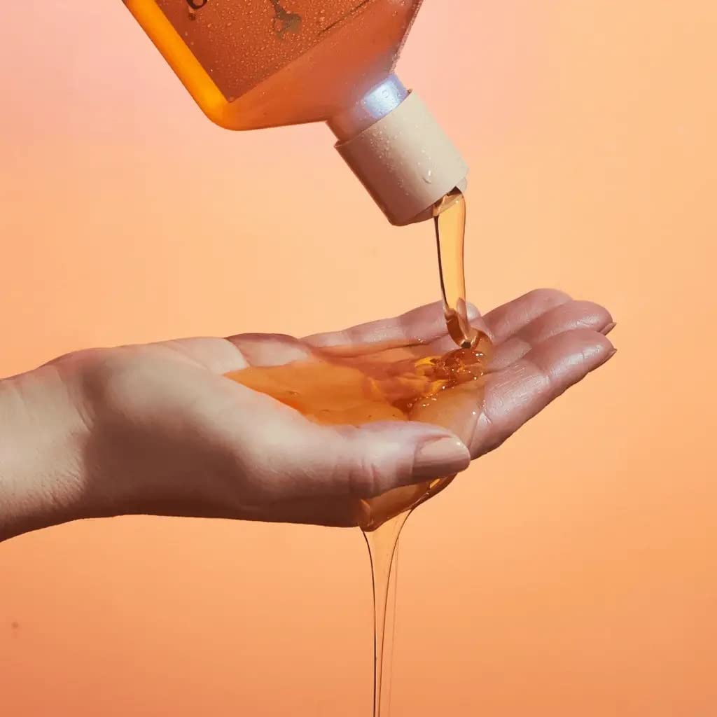 Rahua daily-use shampoo image suggests easy everyday cleansing.