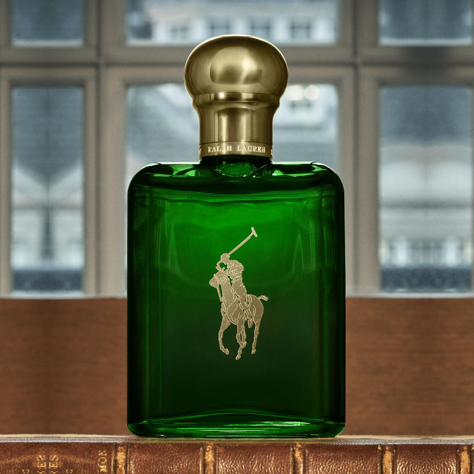 Tobacco-note close-up evokes warm evenings and confident social moments with Polo