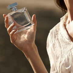Ralph Lauren Romance Jasmine Absolute note hints at evening warmth and sophistication
