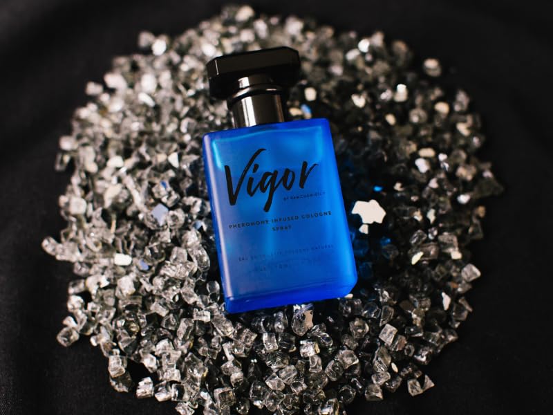 RawChemistry Vigor matte cap shot signals premium construction and user-friendly packaging.