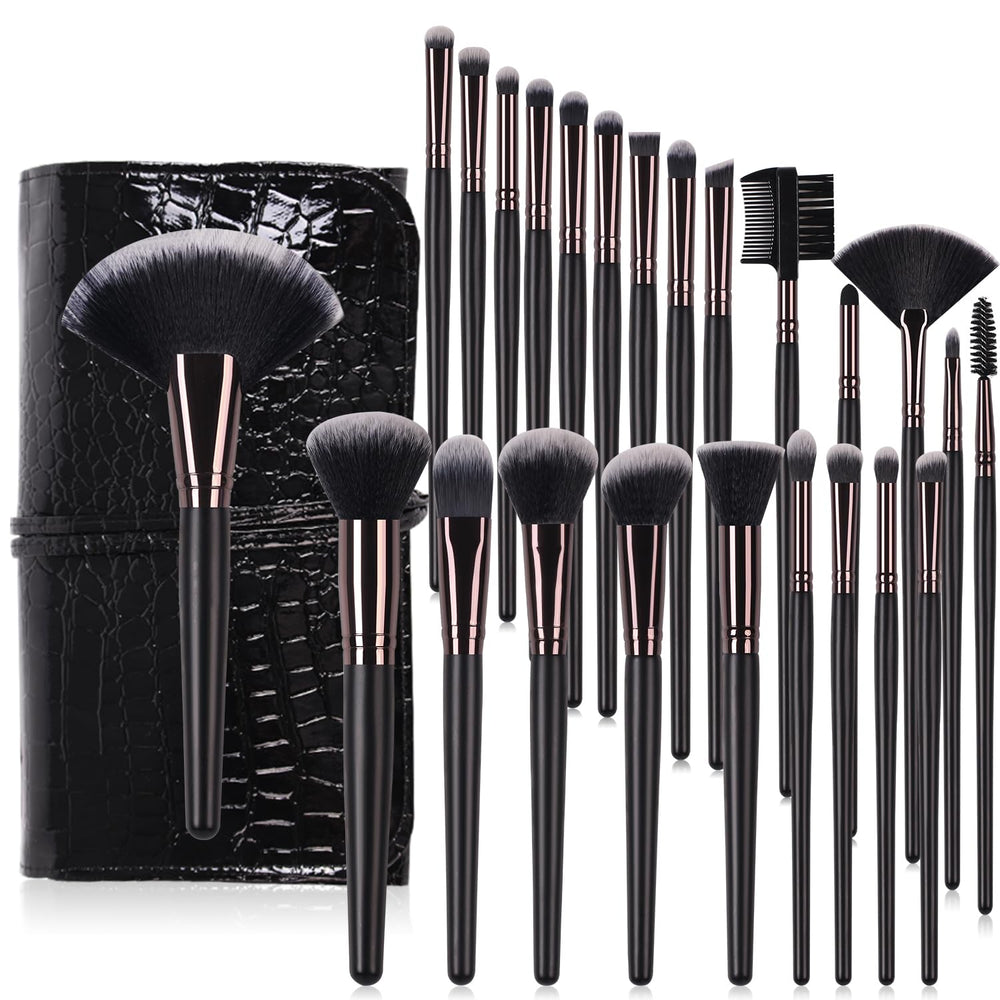 Real Perfection eyeshadow blending brush enables precise, seamless eye makeup application.