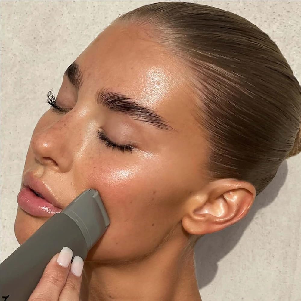 R.E.F.Y Glycerin hydration close-up; emphasizes hydrated, ready-to-prime skin.