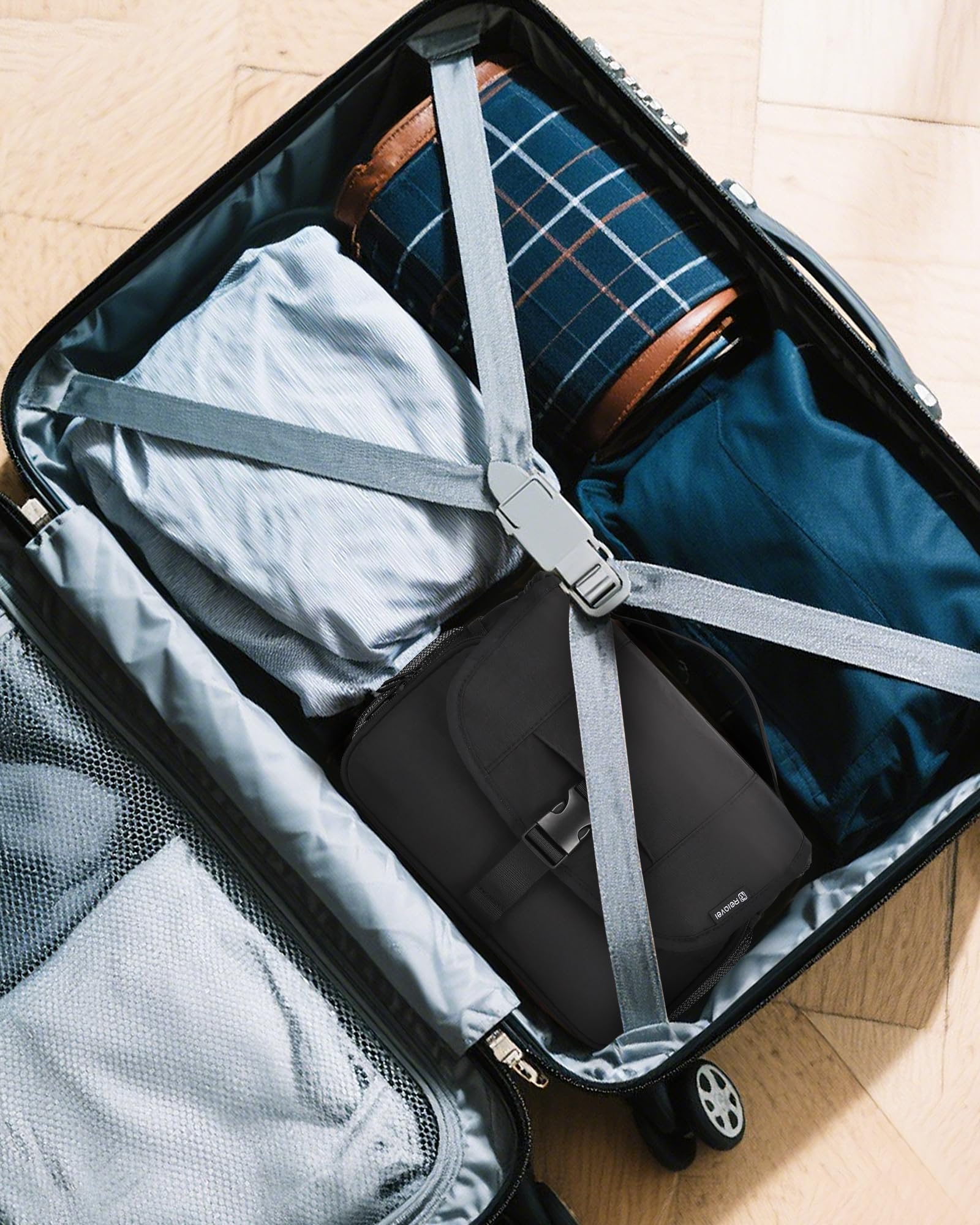Relavel top-handle design makes lifting into luggage effortless.