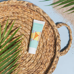 Relax and Wax No Scream Cream application on skin before waxing enhances comfort.
